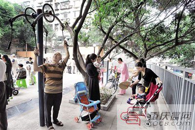 30天籌68.8萬 居民給小區(qū)修了個小公園